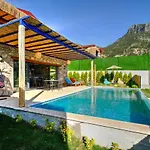 Villa Cardin