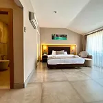 Marina Boutique Hotel