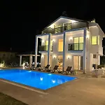 Sunshine Villa