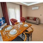 Royal Luxury Suites Homes