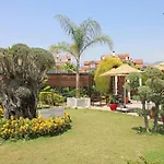 Arwen Hotel
