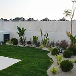 Ashta Suites - Villa Aura