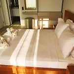 Ashta Suites - Villa Aura