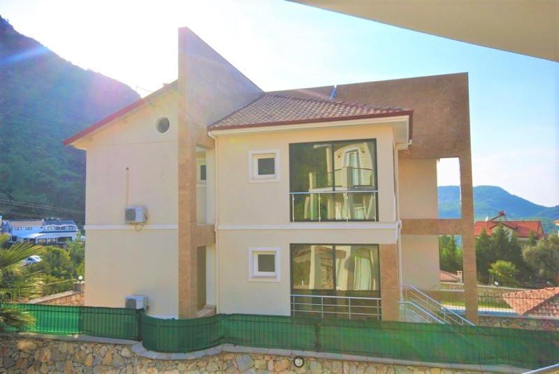 Villa Lillyrose