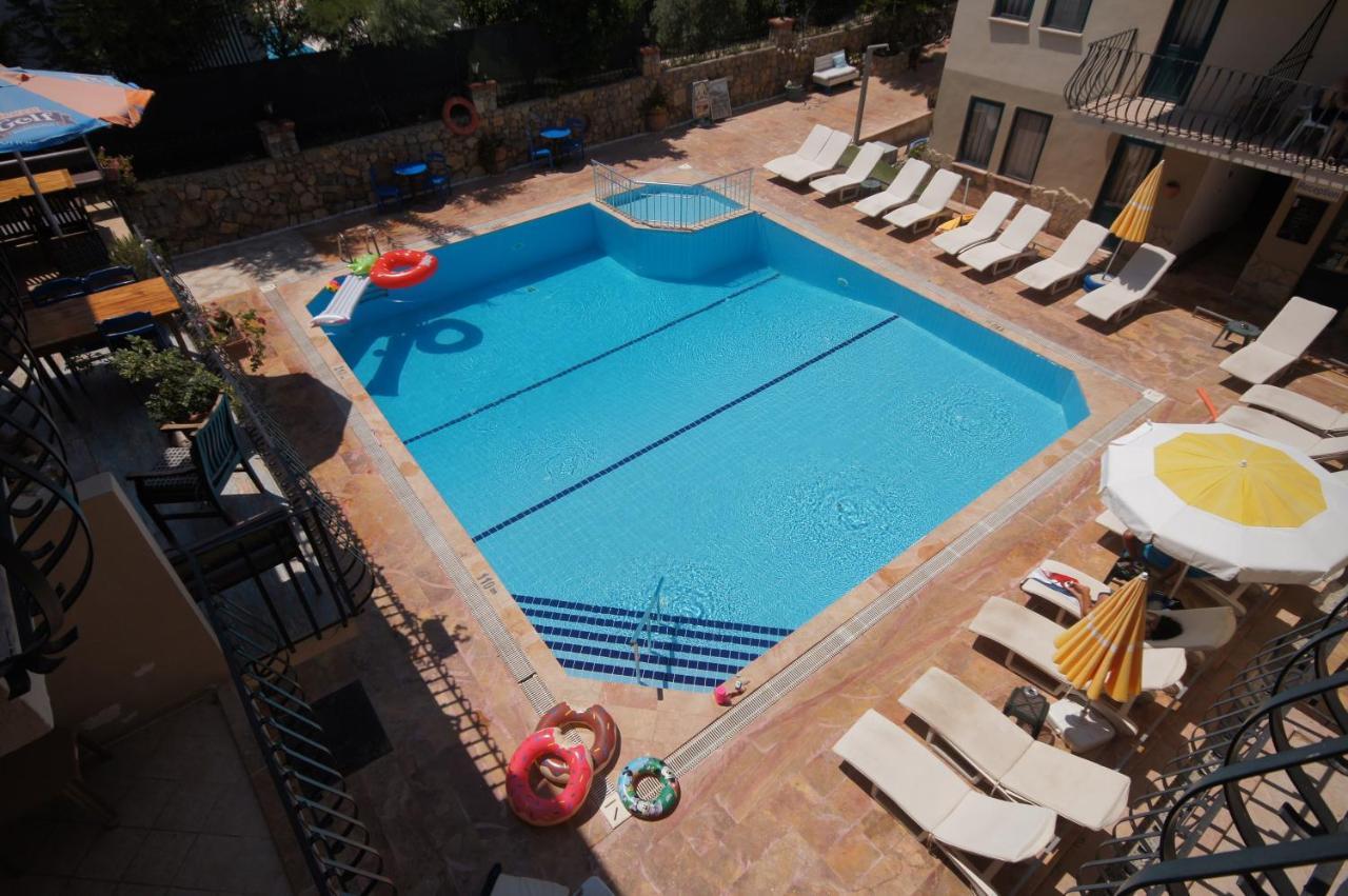 Poppy Aparthotel 2*