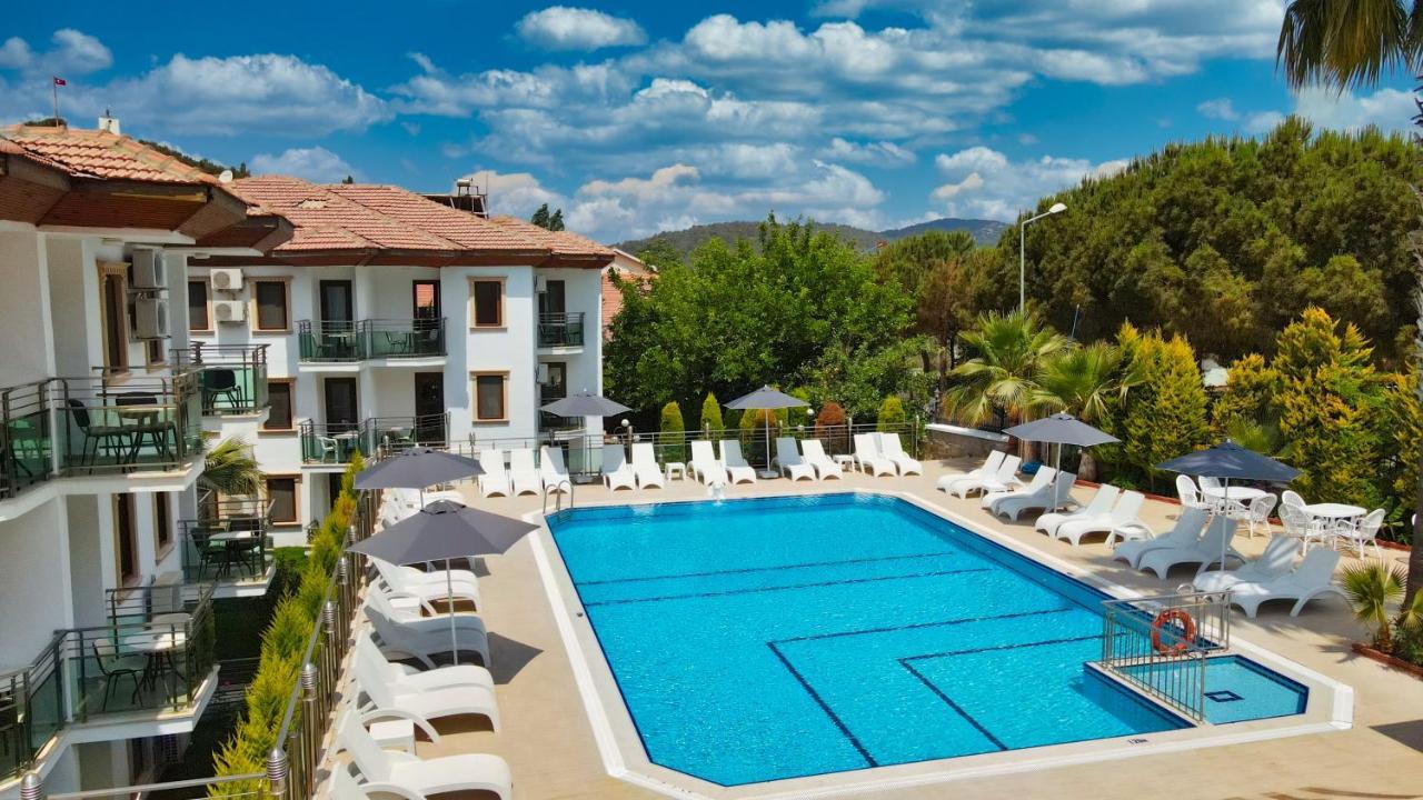 Qualia Hotel