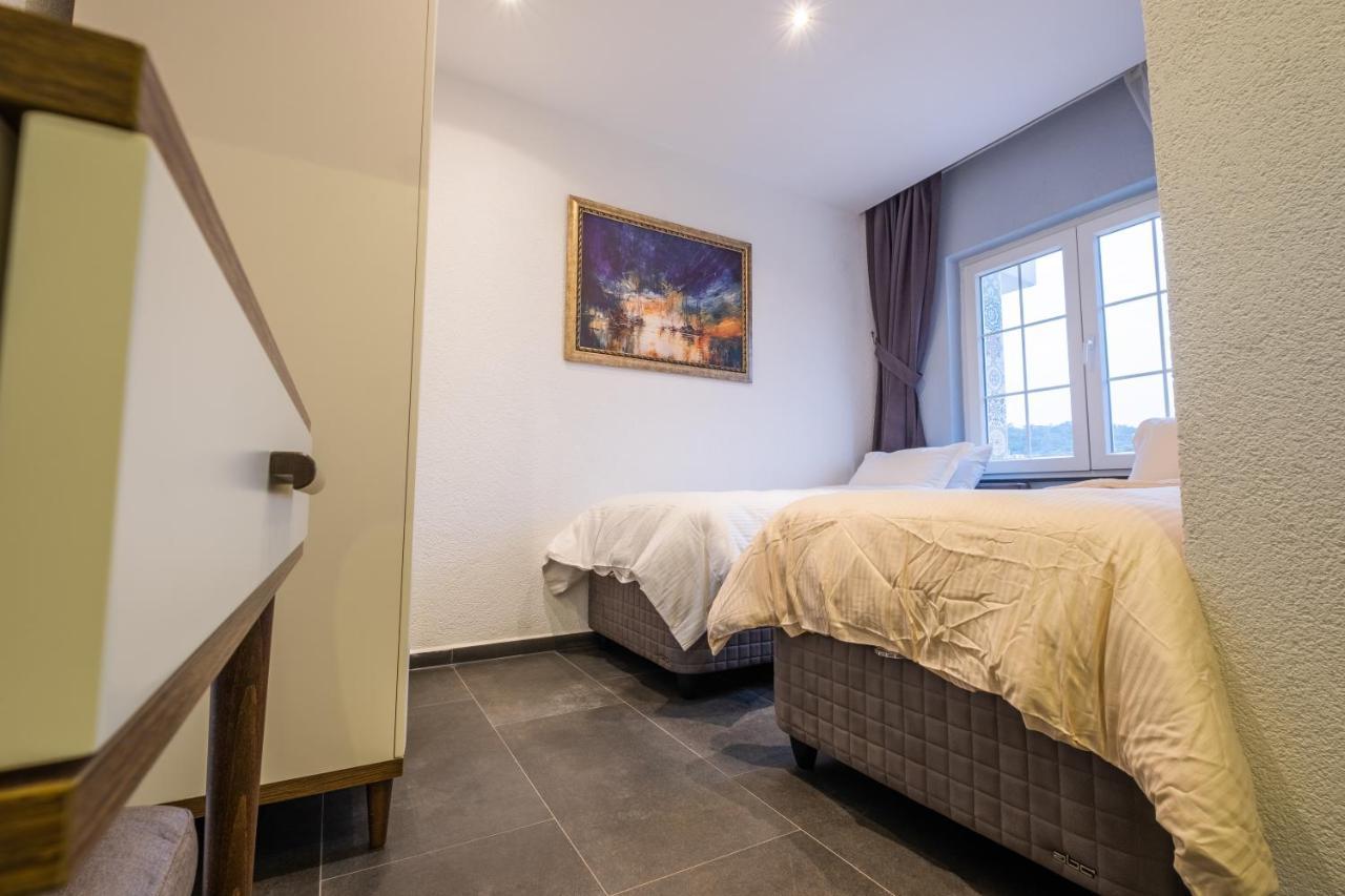 Luxury With Seaview At By Solo