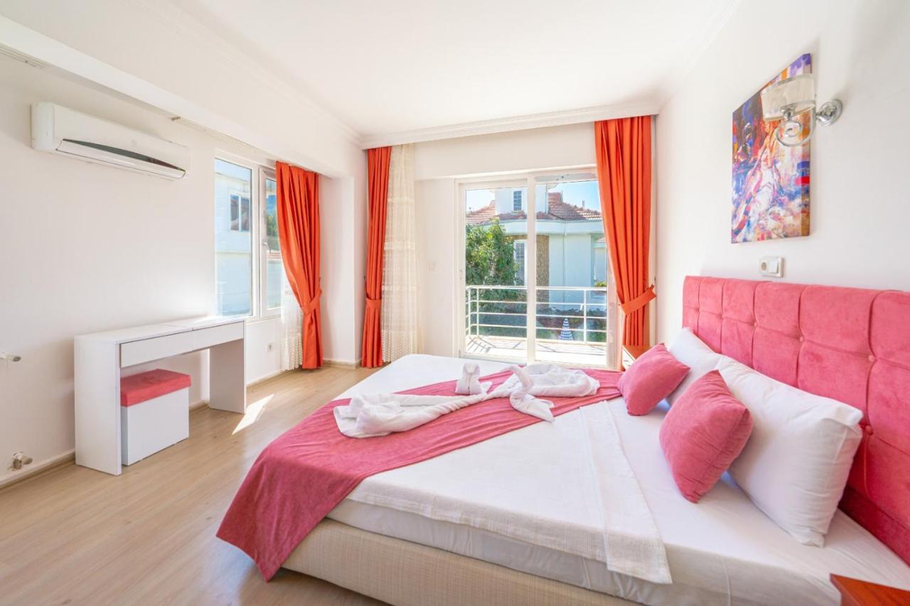 Villa Pine 6, In Hisaroenue, Turkey