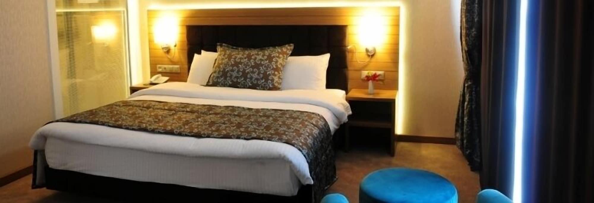 Marina Boutique Hotel 3*