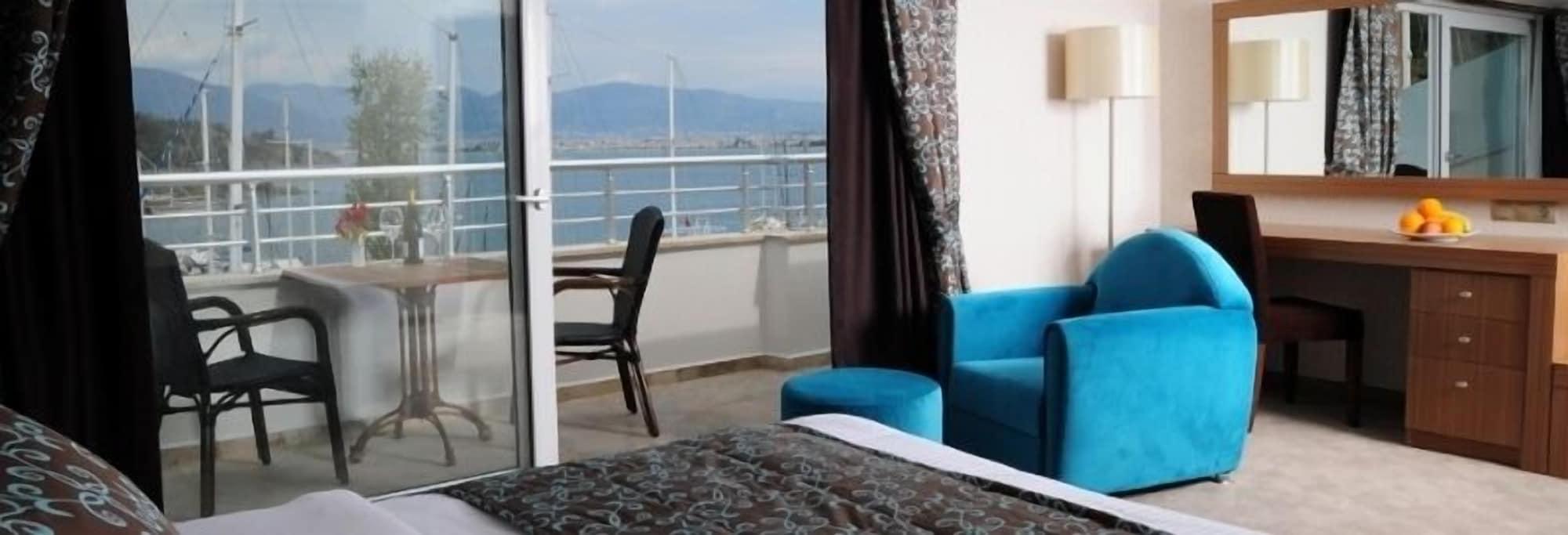 Marina Boutique Hotel 3*