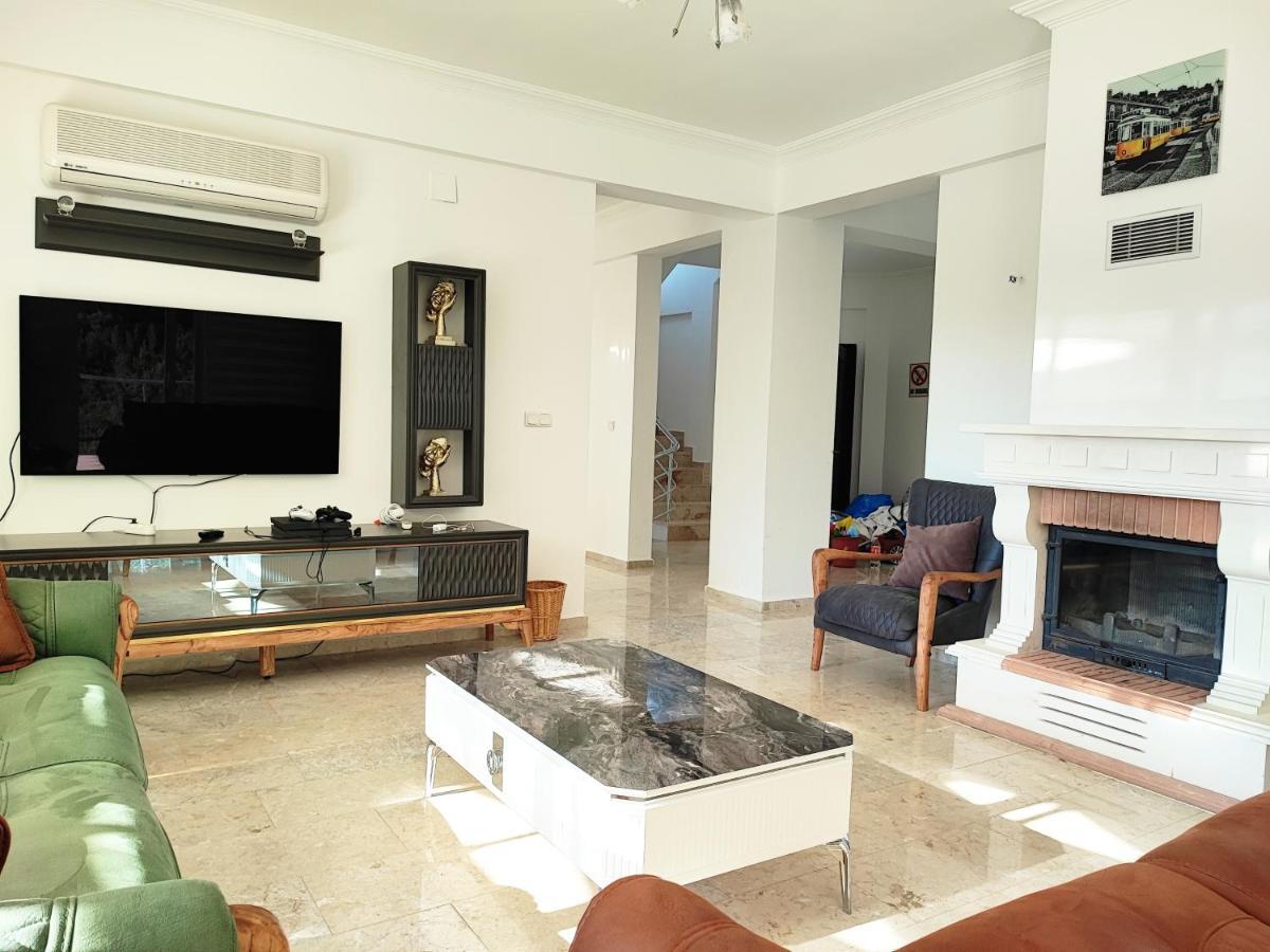 Lillyrose Villa *