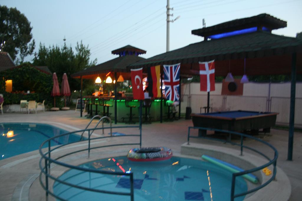 Bezay Hotel 2*