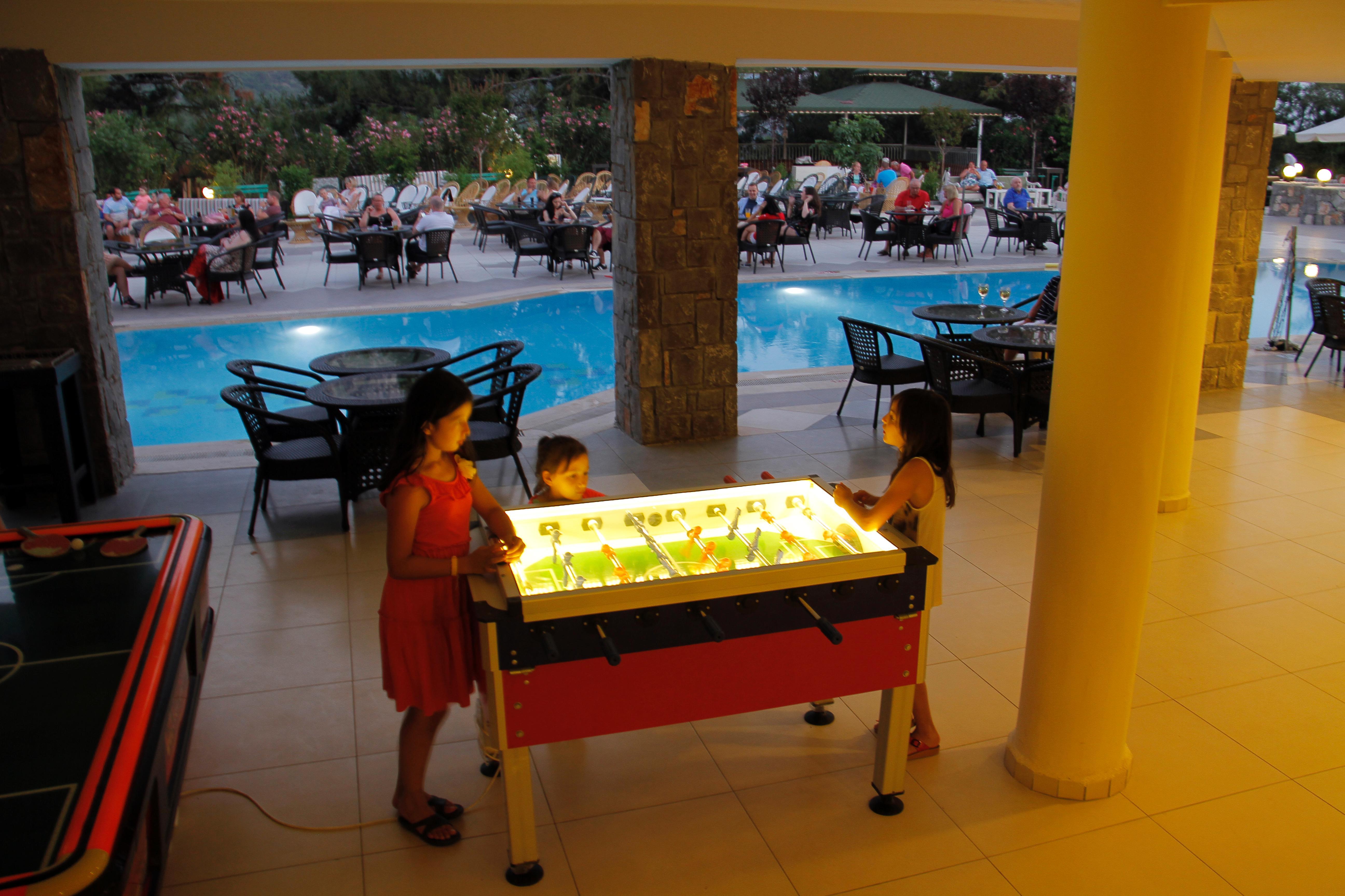 Otel Nicholas Park 4*
