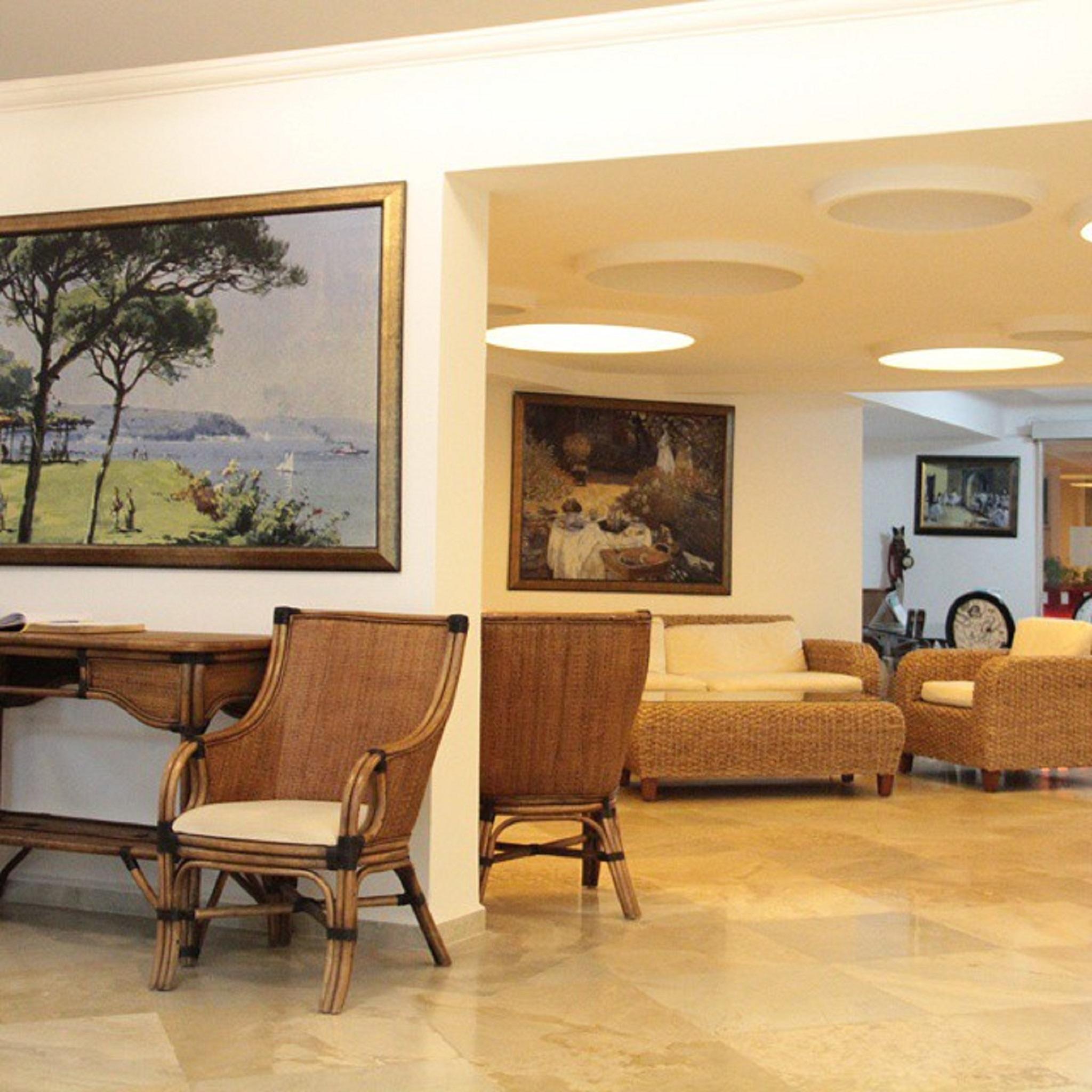 Otel Nicholas Park 4*