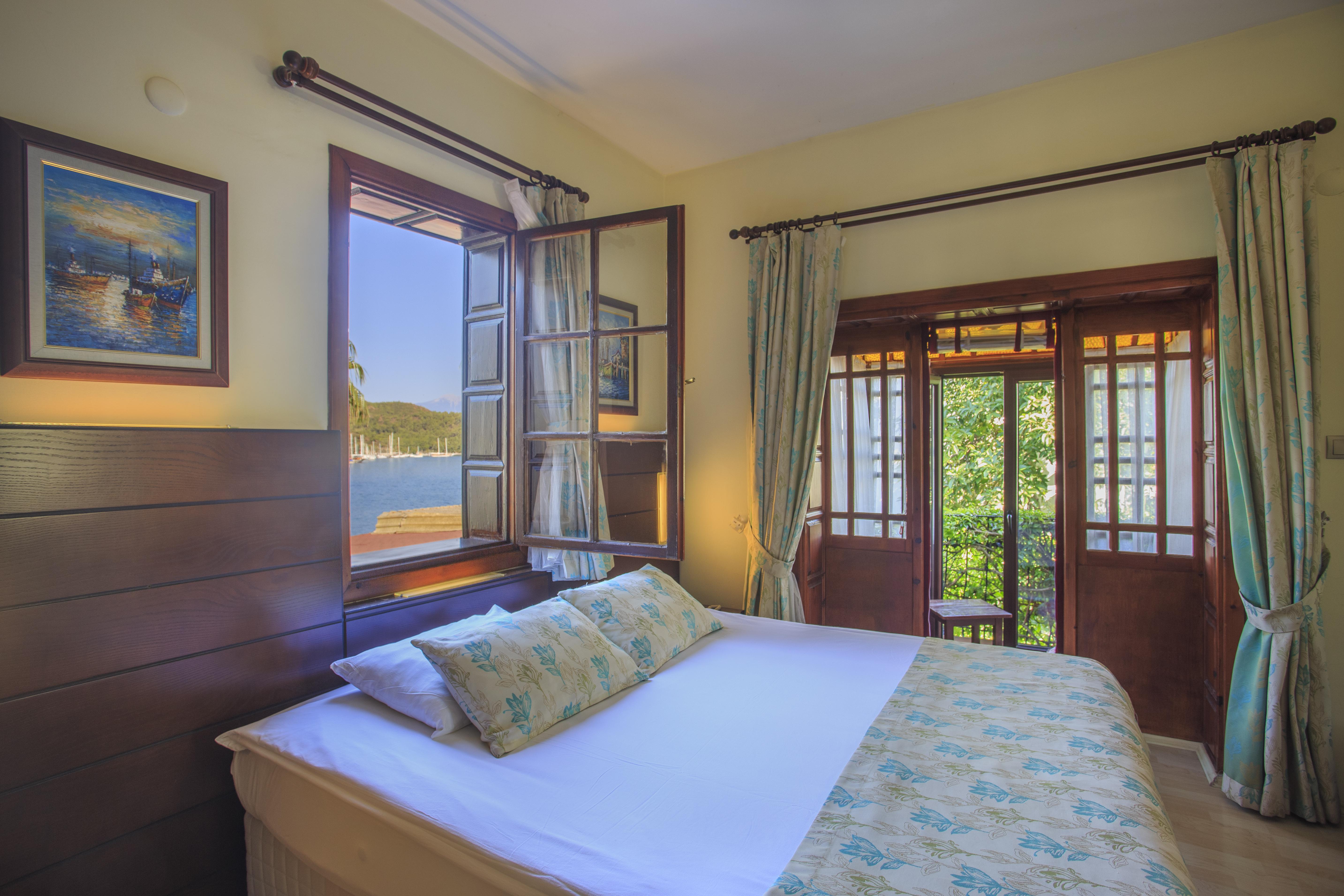 Otel Daffodil 3*