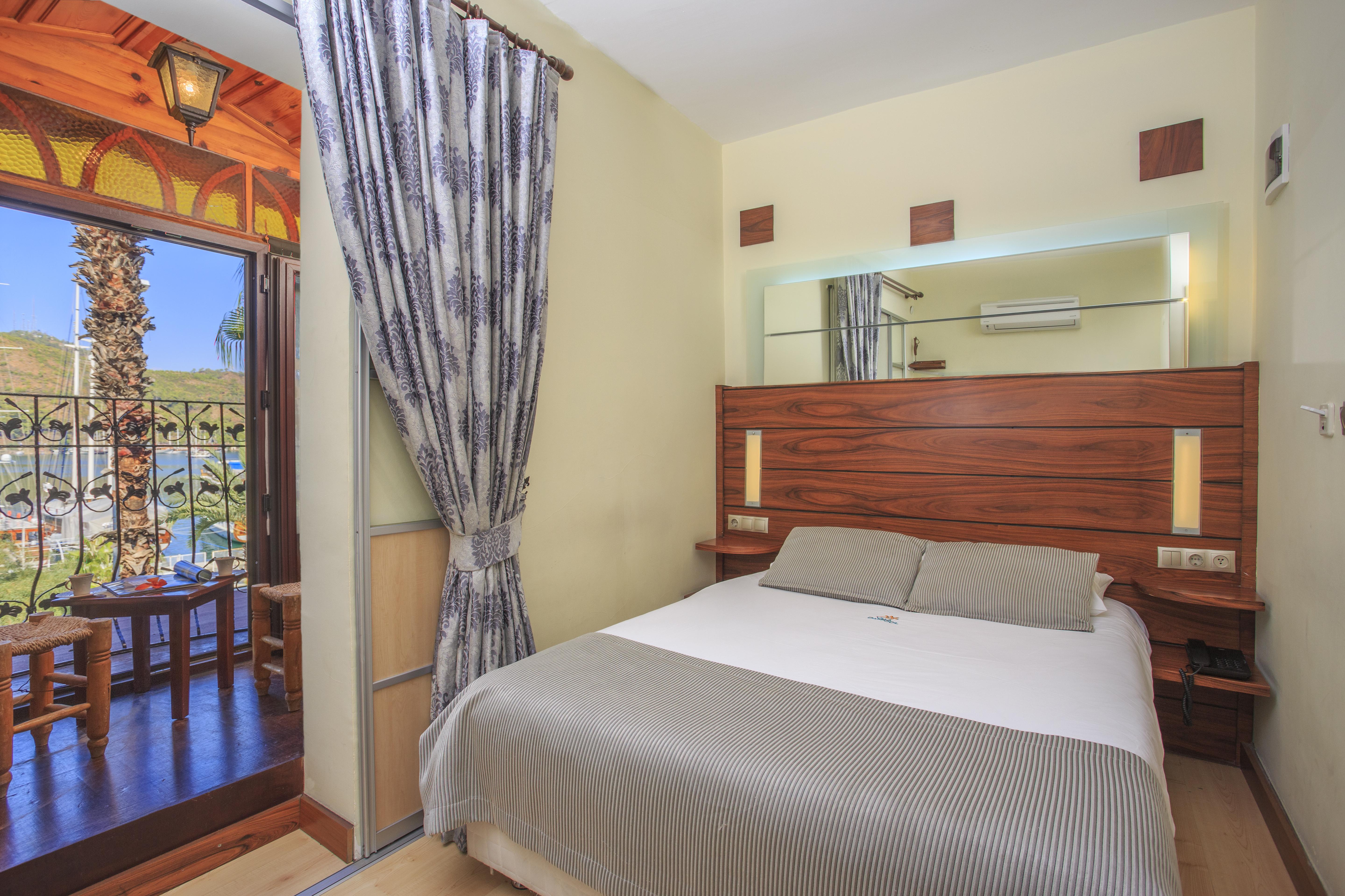Daffodil Otel