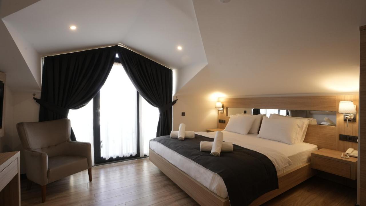 Alesta Seaside Hotel