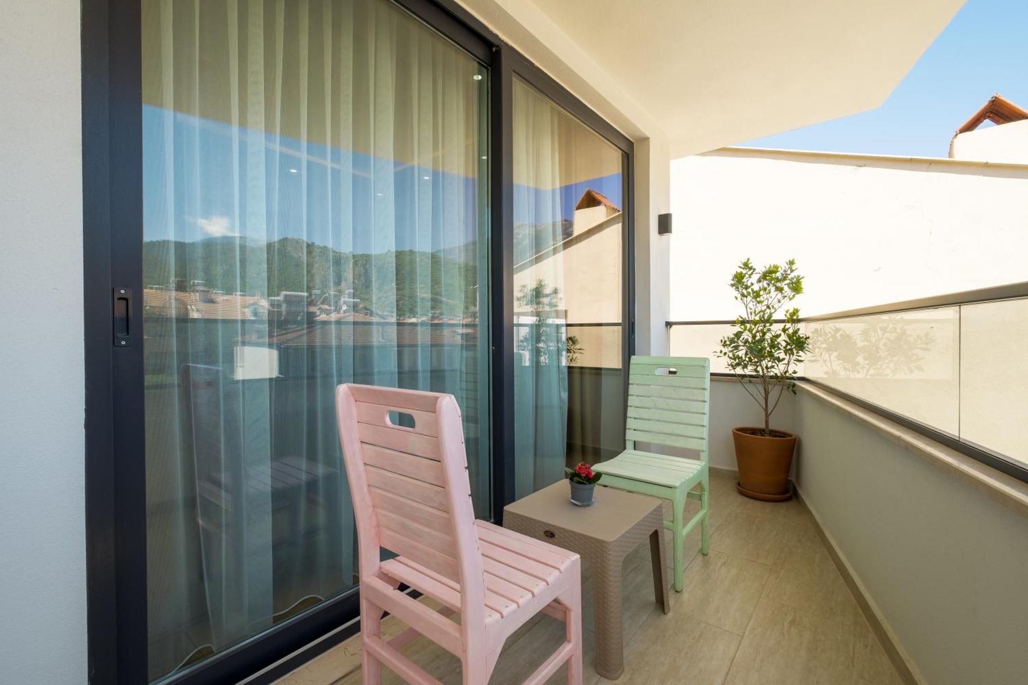 Tanrise Aparthotel