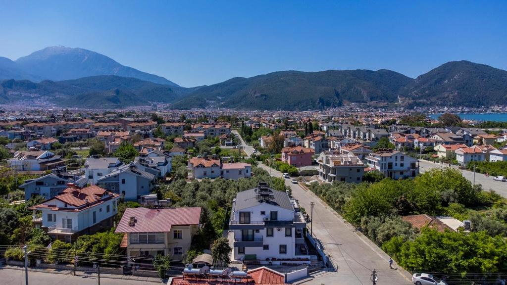 Havuzlu Sitede Luks Tatil Evi - Zeybek Apart 2 Apartment *