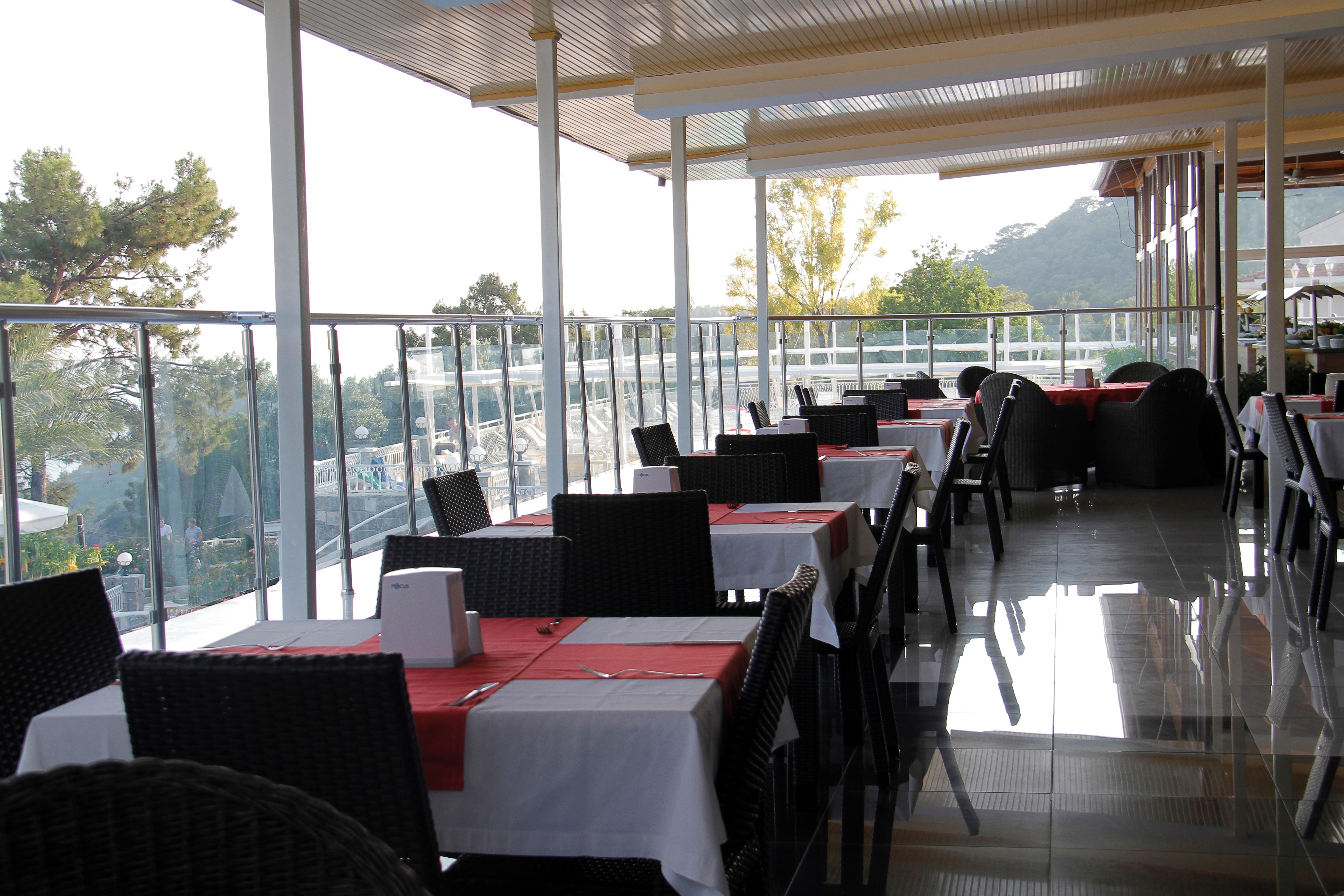 Otel Nicholas Park