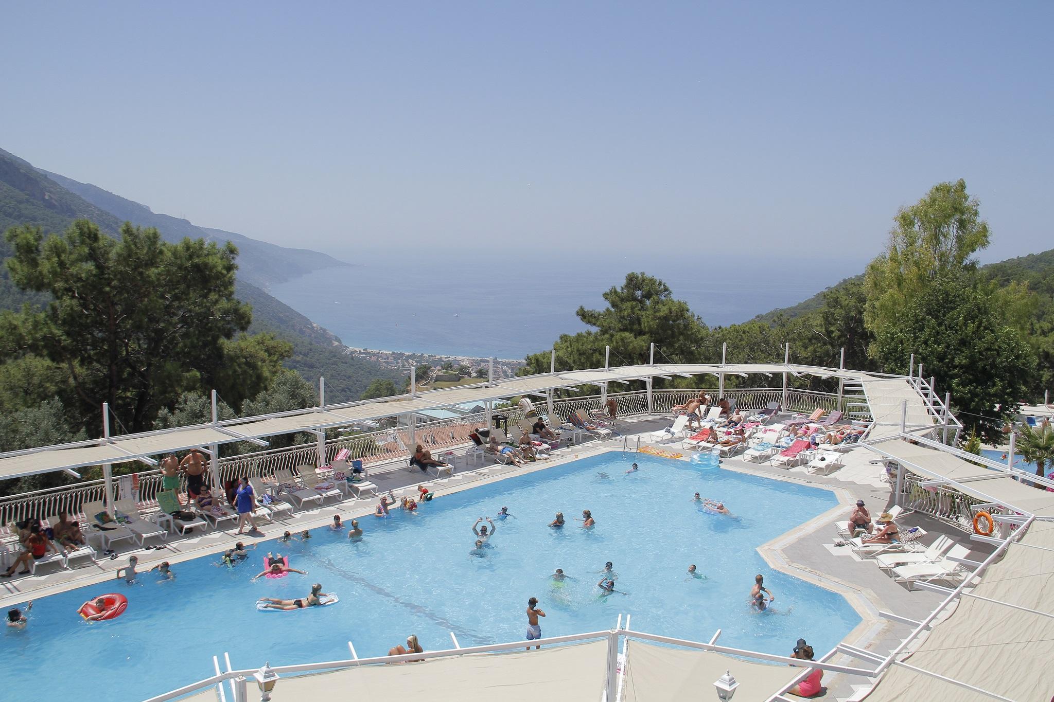 Nicholas Park Otel 4*