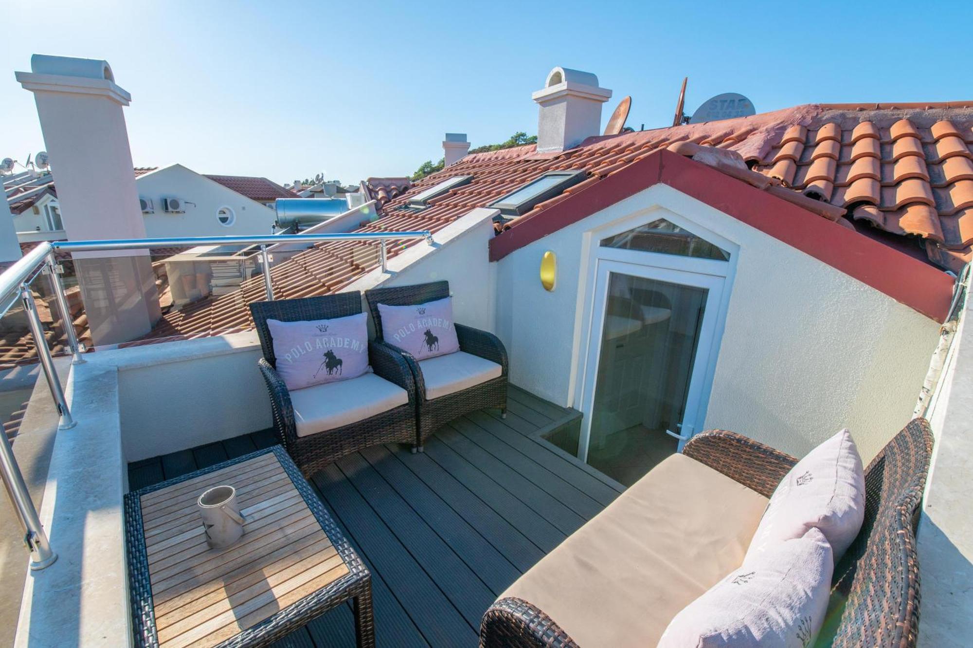 Aparthotel Sunset And 4*