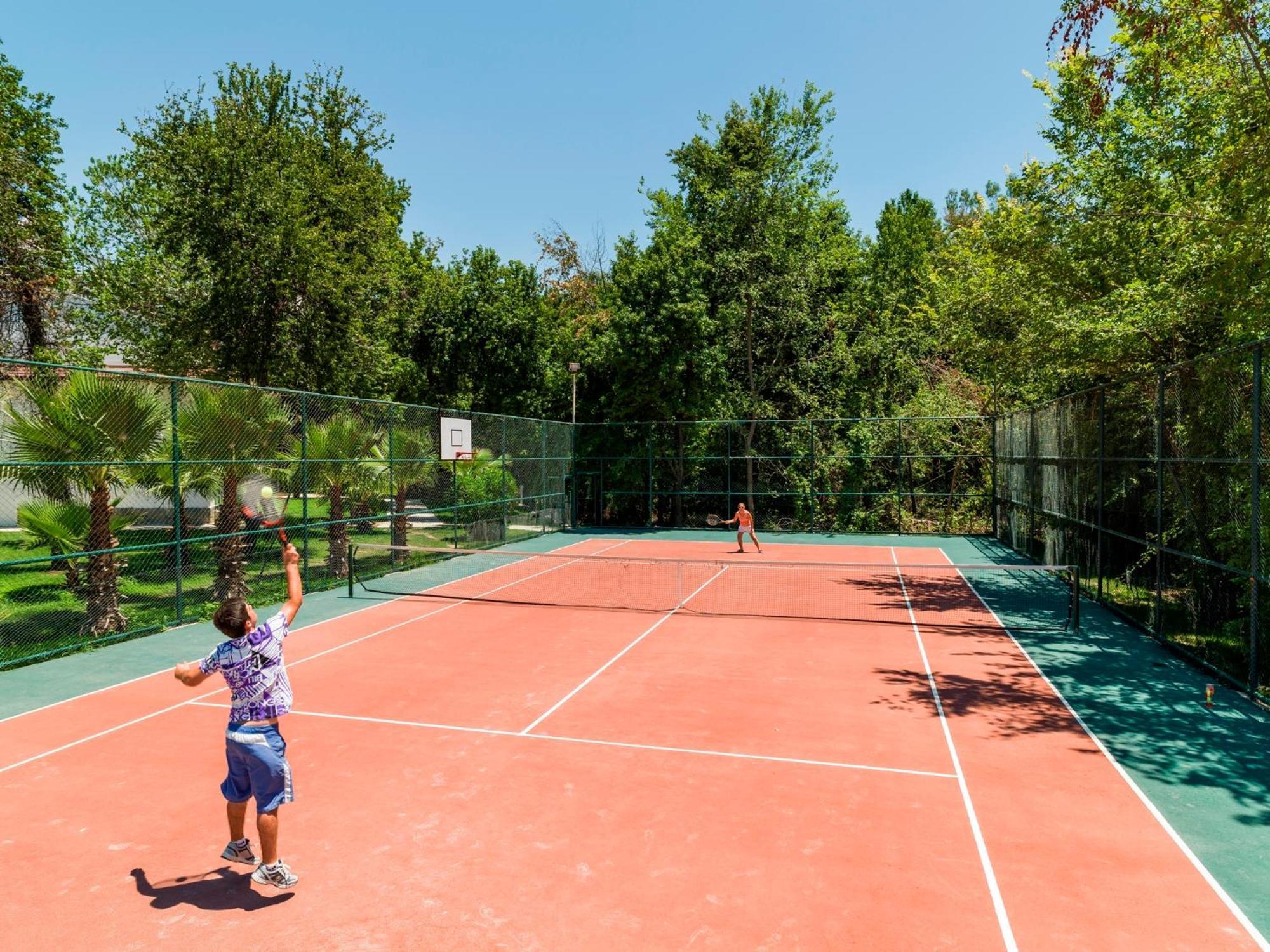 Otel Lykia Botanika Fun & Club 4*