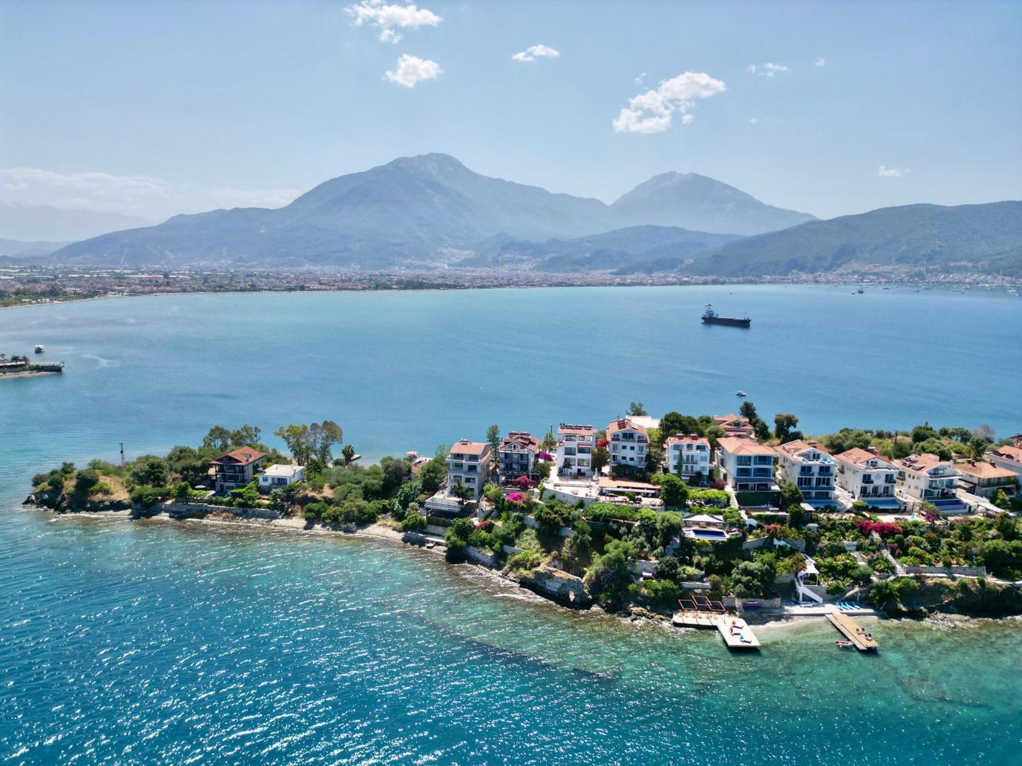 Hotel Ece Sovalye Island