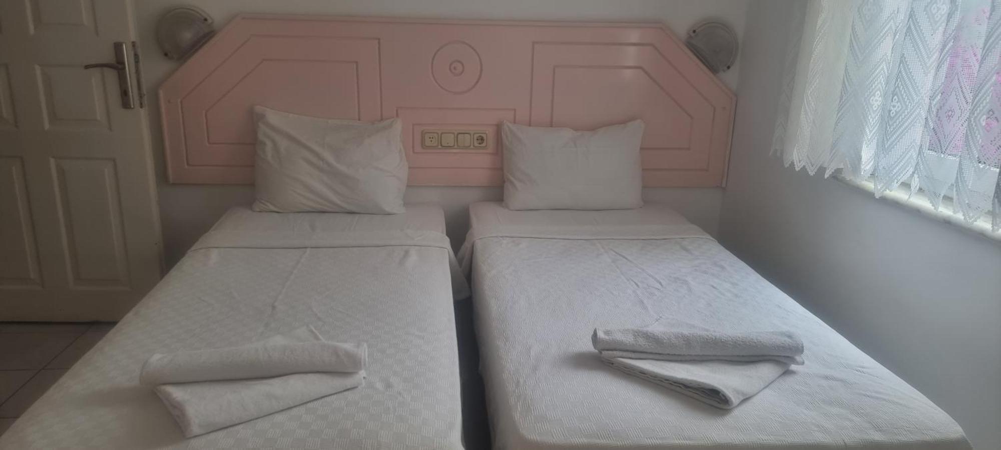 Pembe Kosk Apart