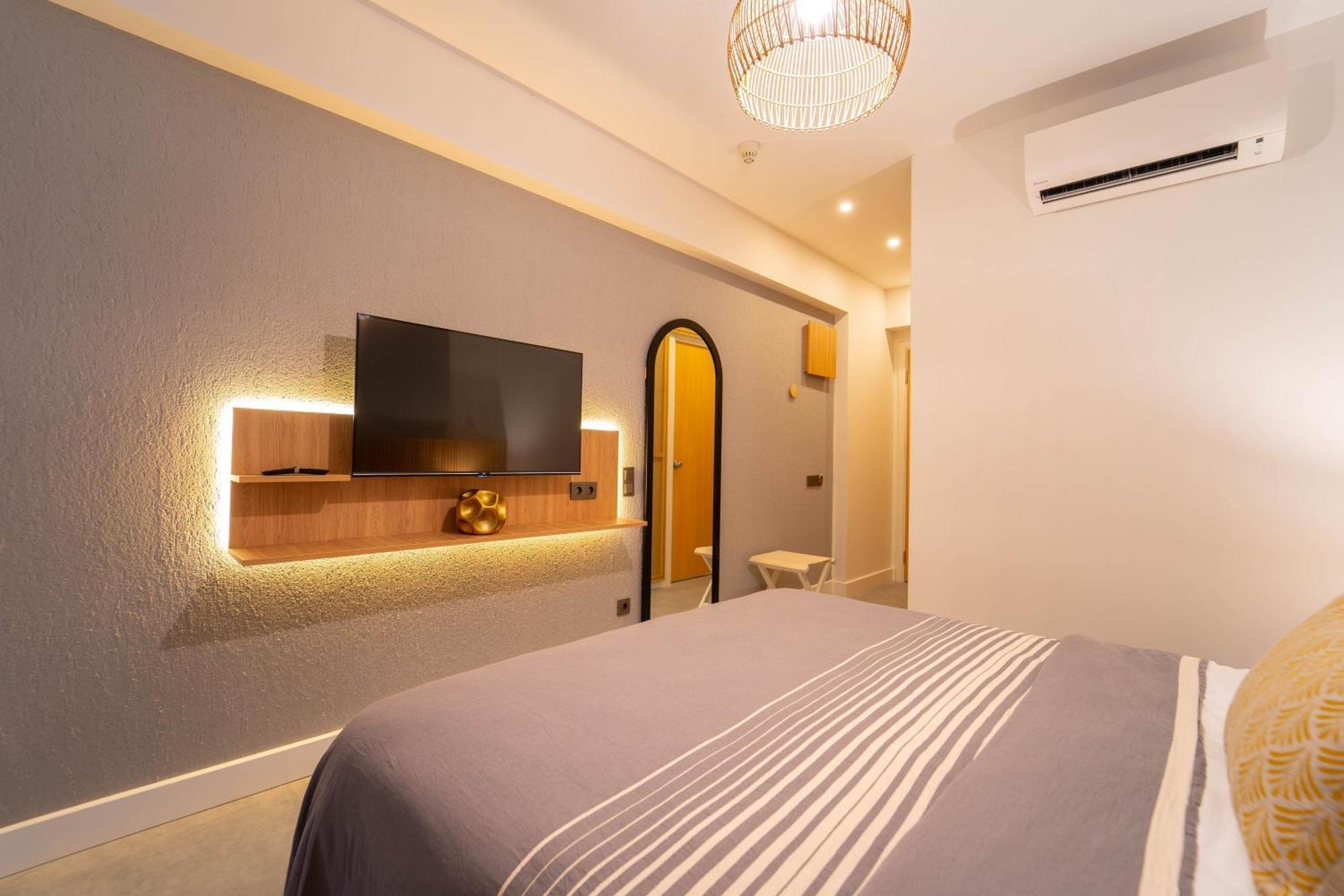 Hotel Club-e 3*