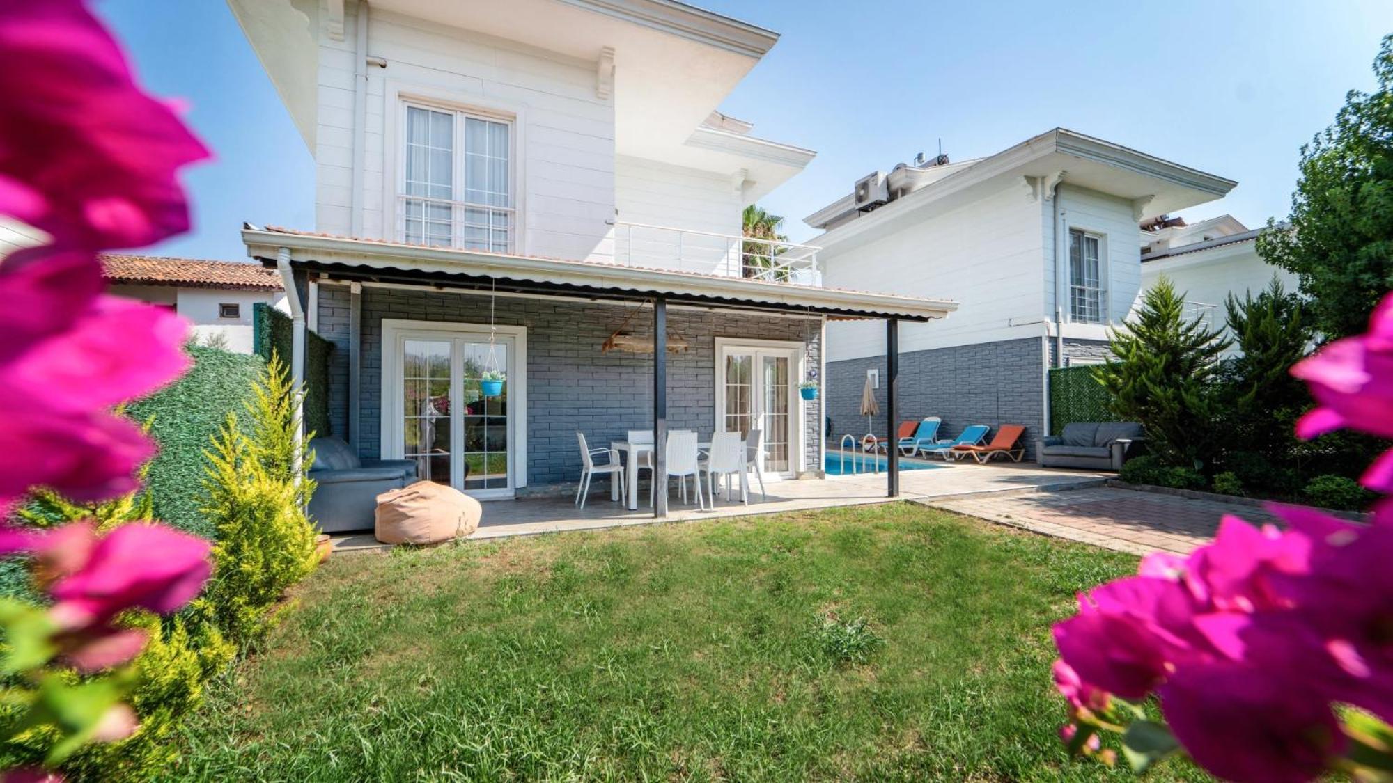 Villa W Private Pool Garden 5 Min To Beach Fethiye