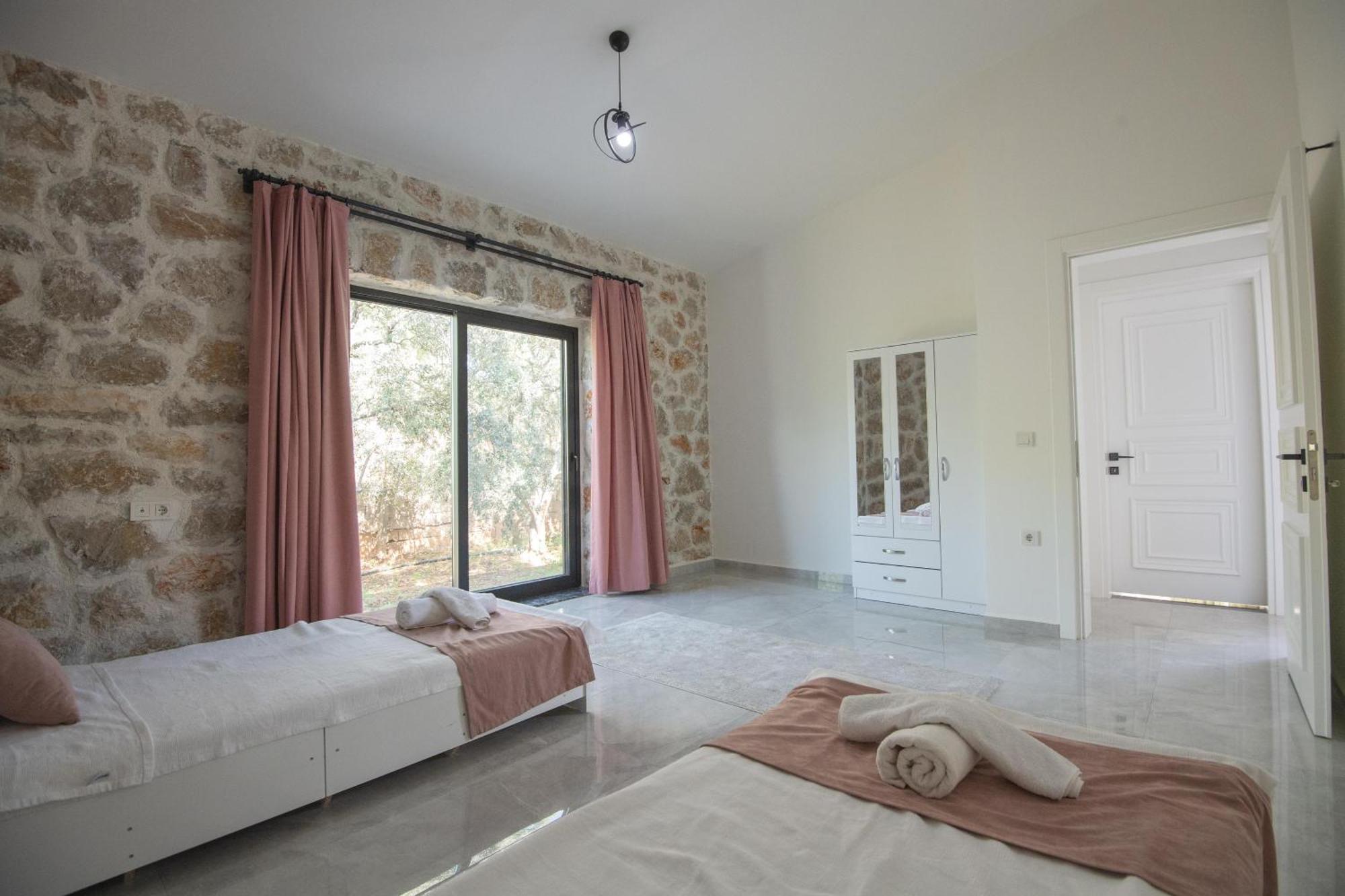 Samatagold Villa *