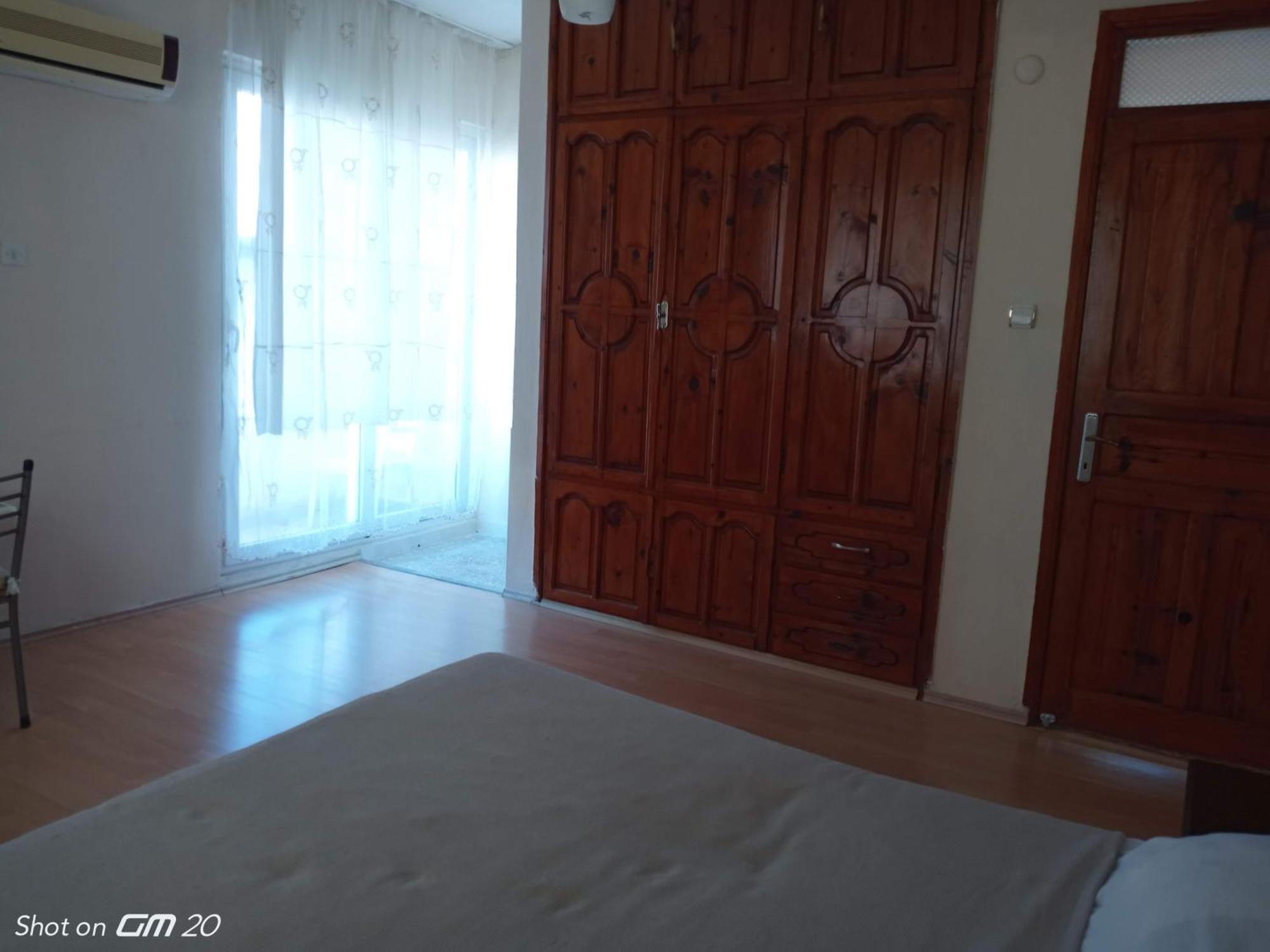Hostel Hzd *