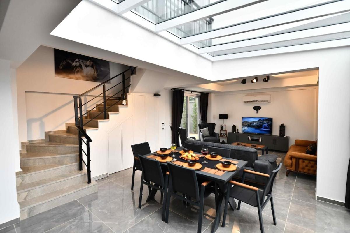 Villa Sayir 2 Premium Villa's