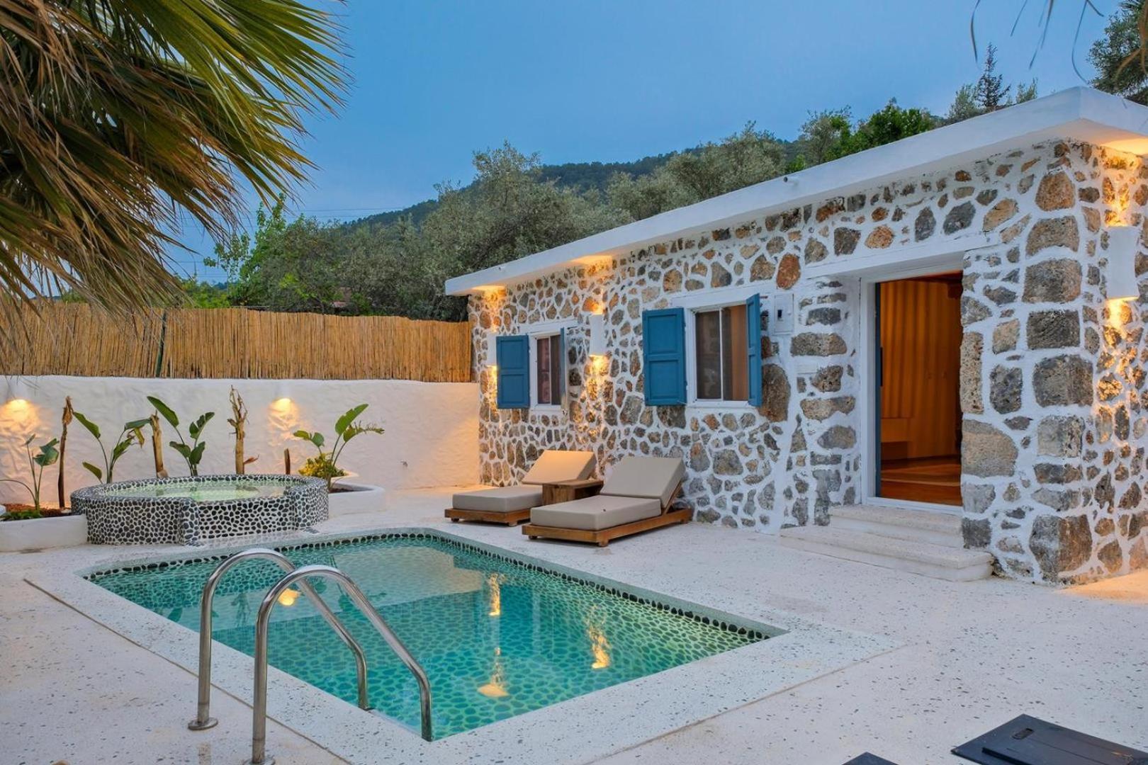 1 Bedroom Luxury - 9687 Villa