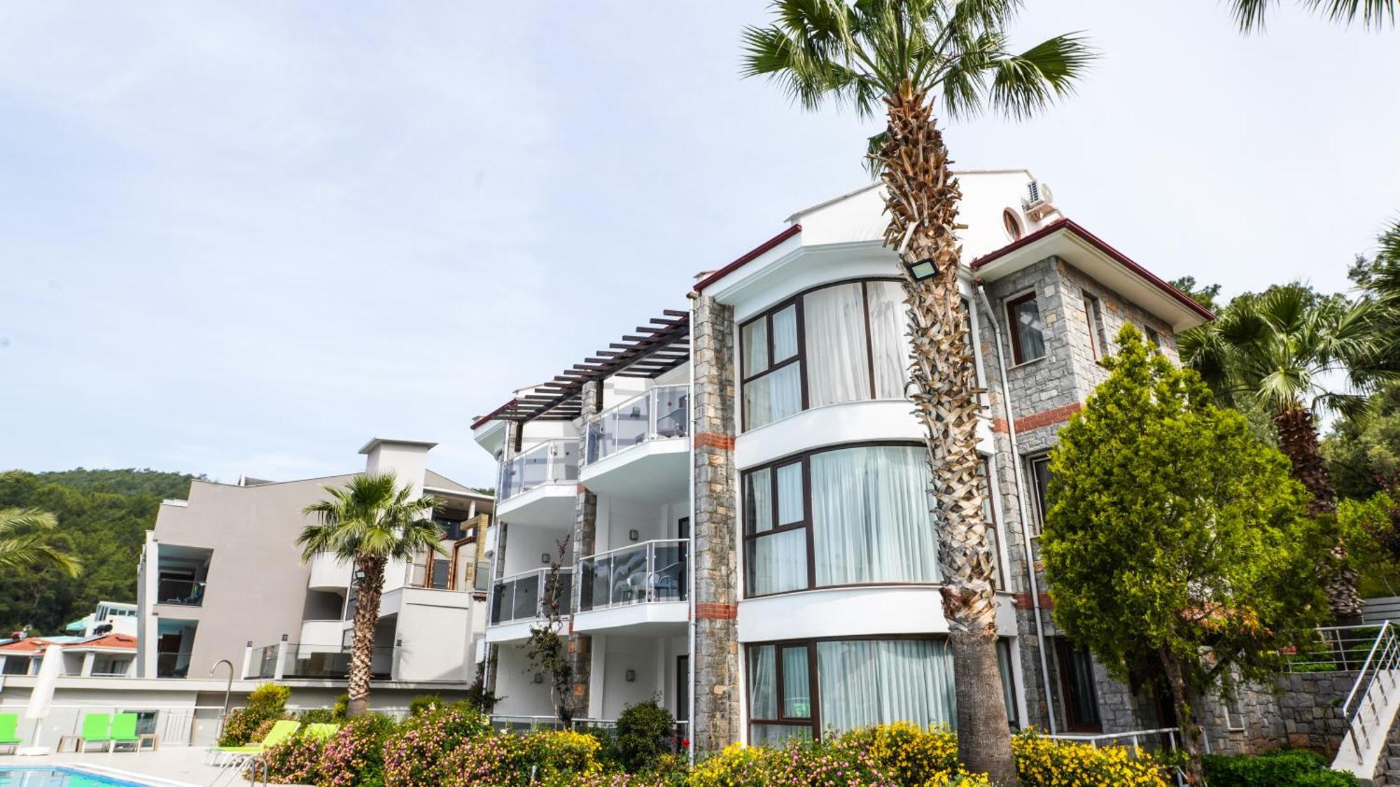 Hotel Tropical Deluxe