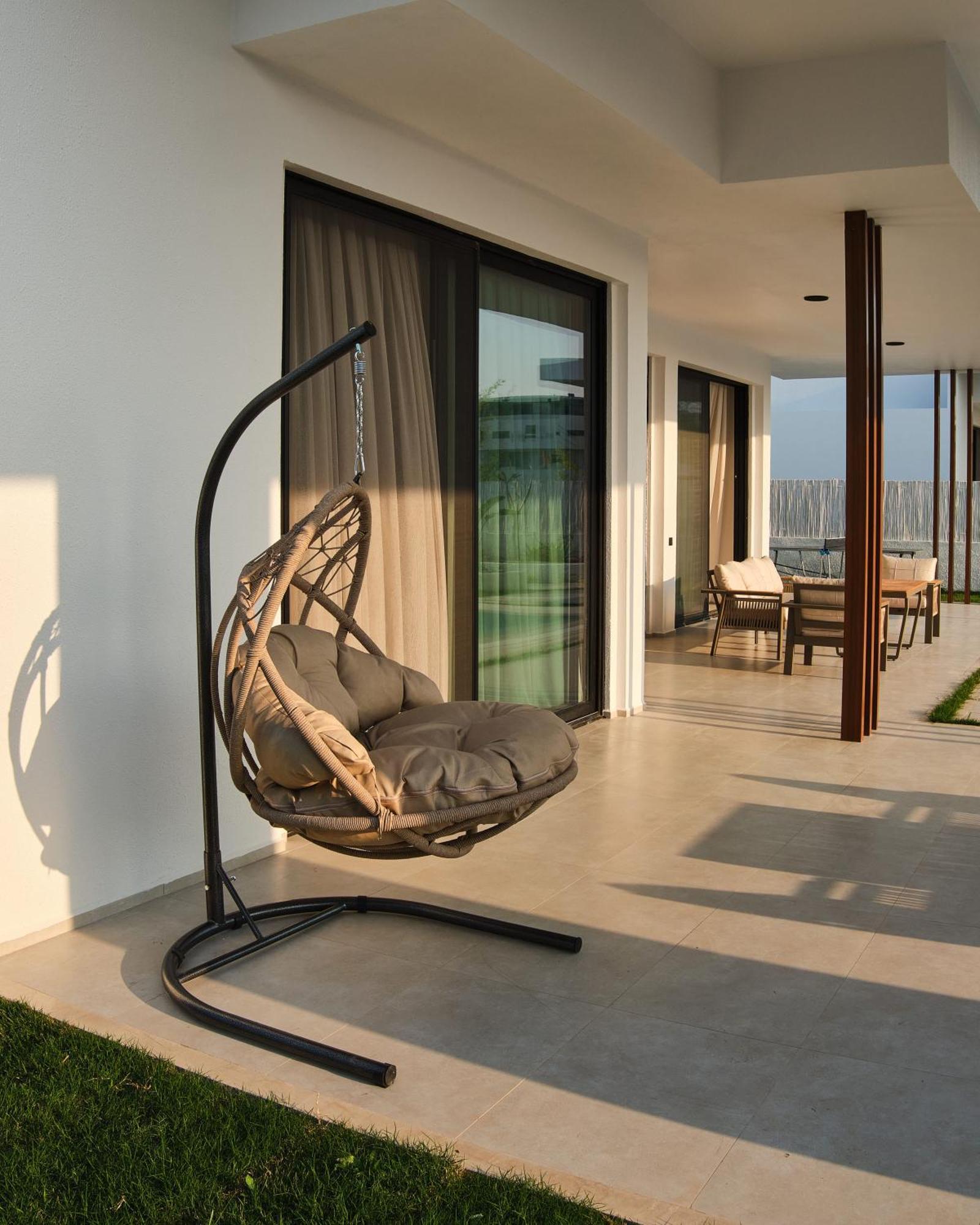Villa Ashta - Aura