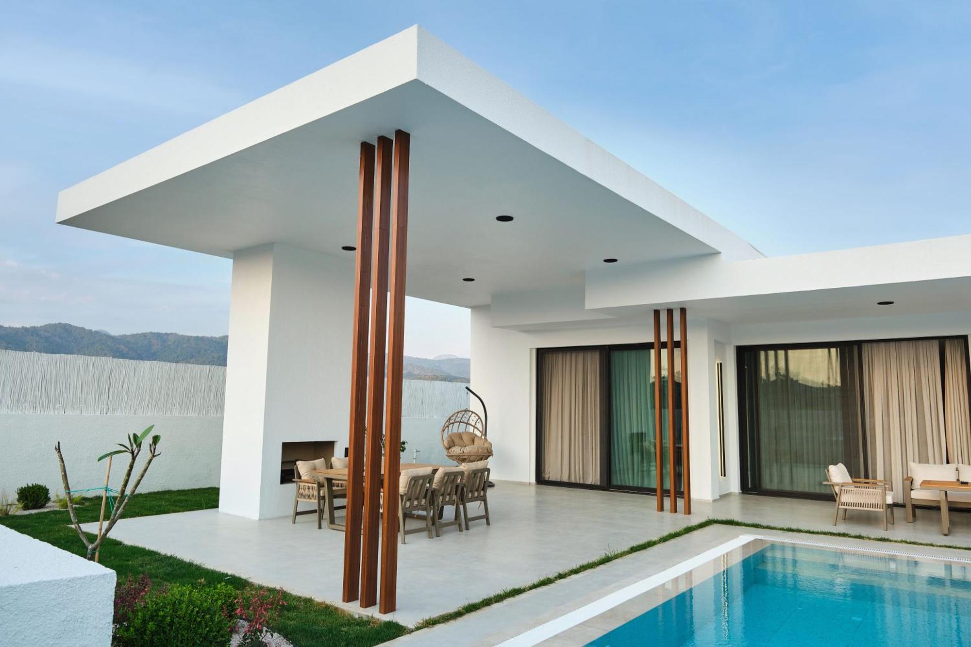 Ashta - Aura Villa