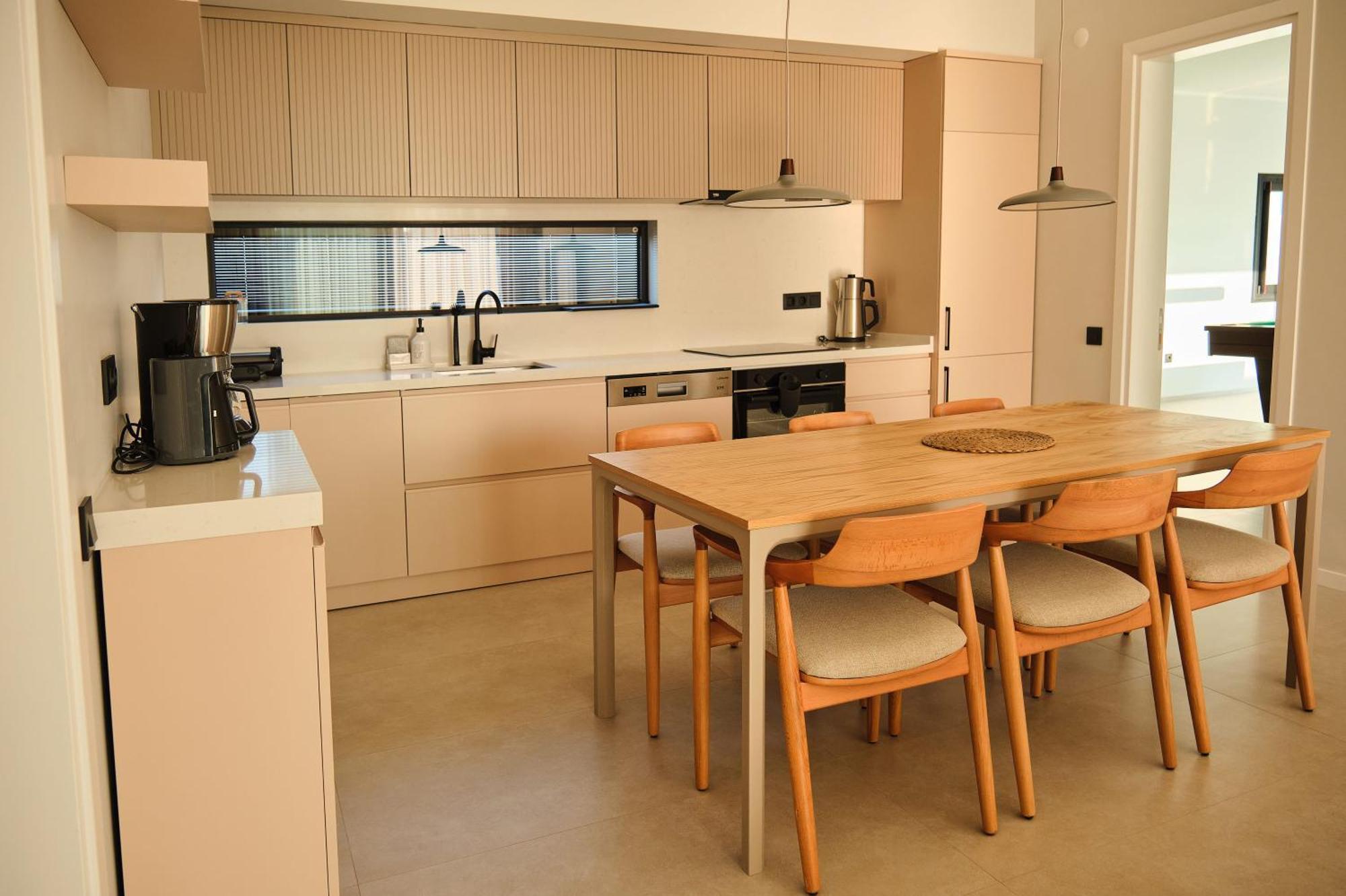 Villa Ashta - Aura *