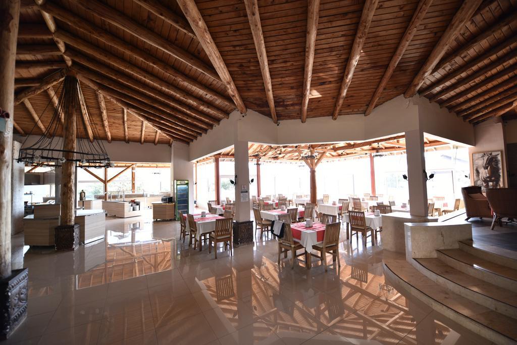Nicholas Park Otel 4*