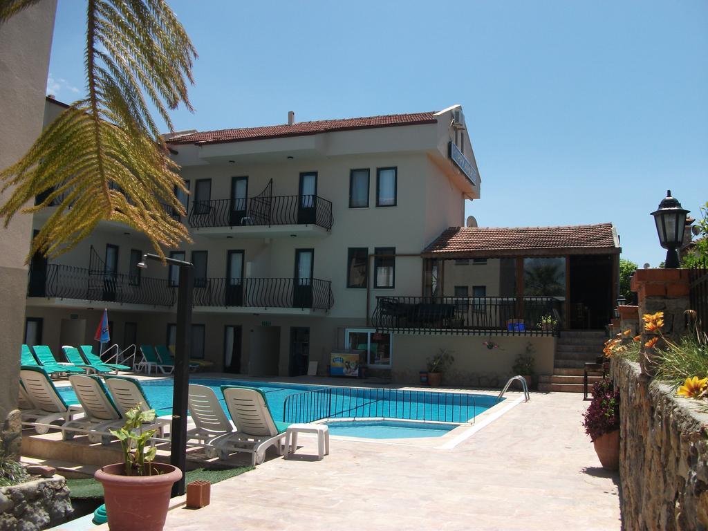Poppy Aparthotel 2*