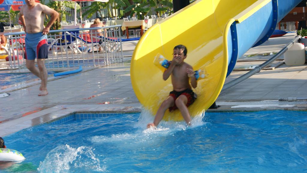 Otel Nazar Garden 2*