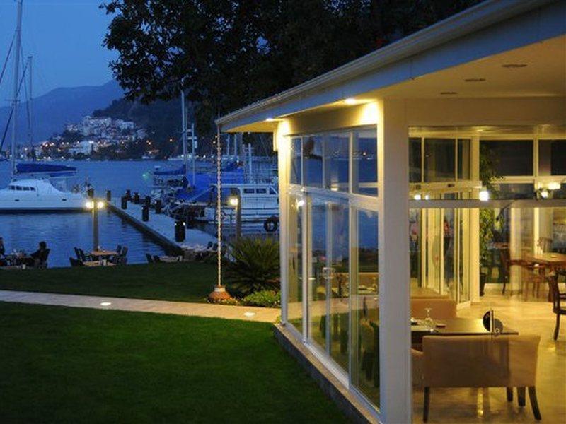 Marina Vista