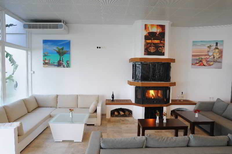 Marina Vista Hotel 3*