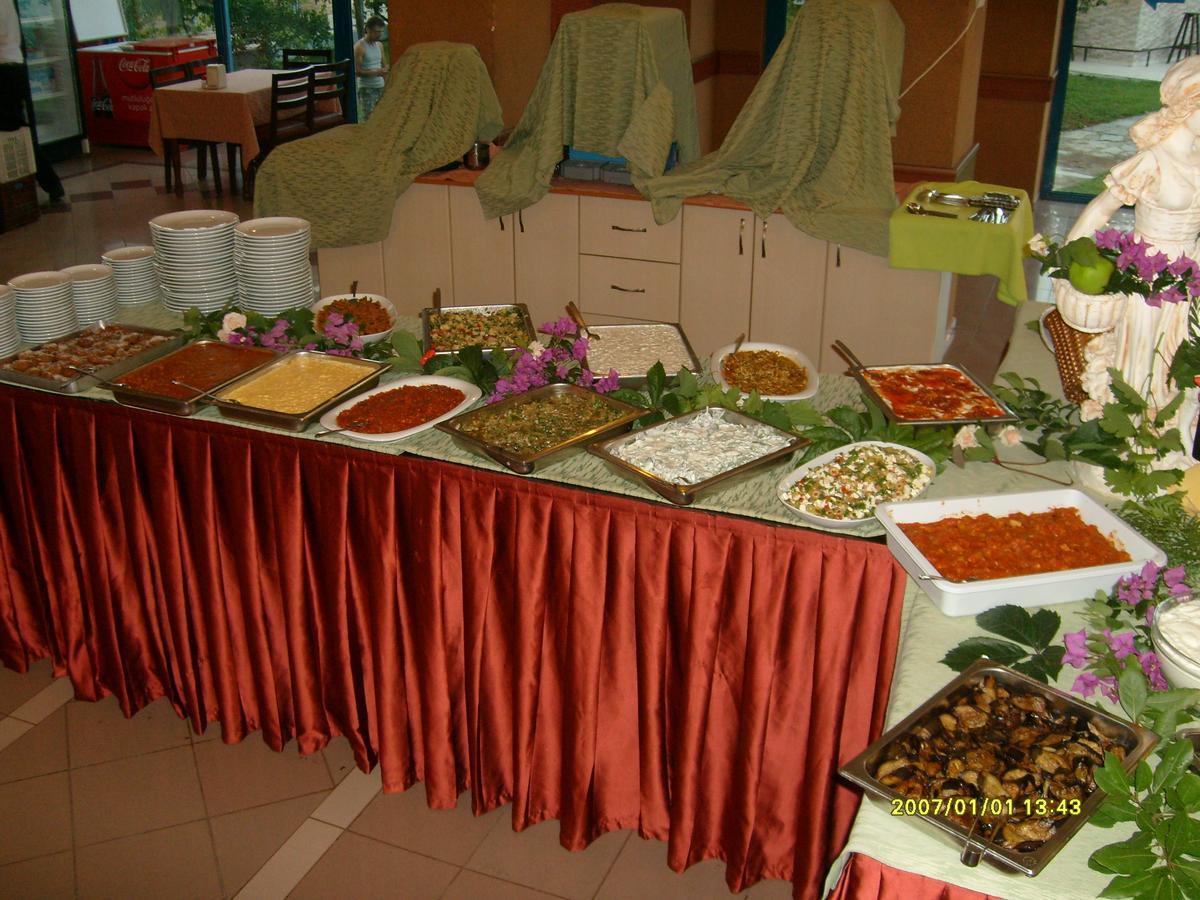 Aymes Hotel 3*