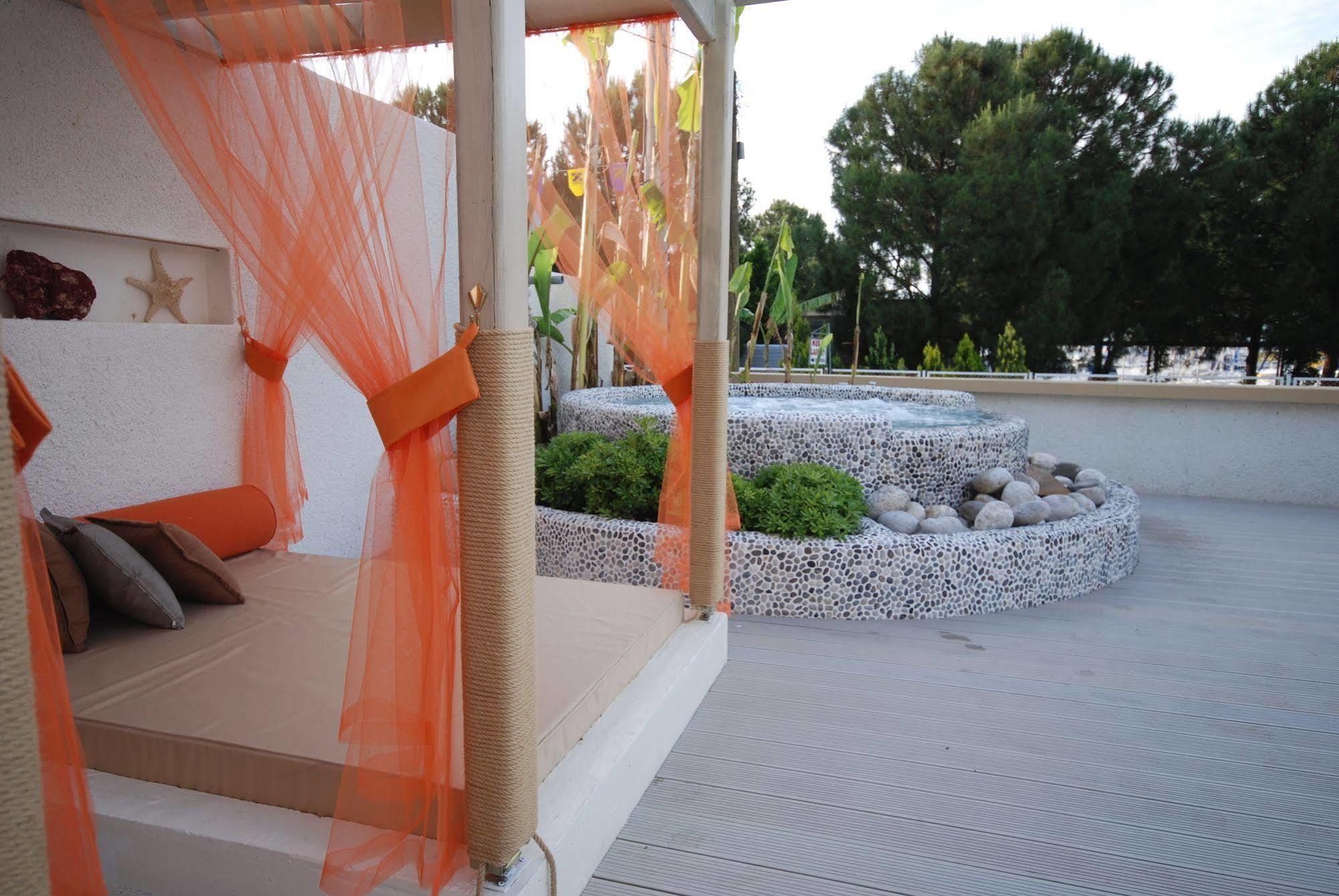 Yacht Boheme Hotel-boutique Class - Adults Only 4*