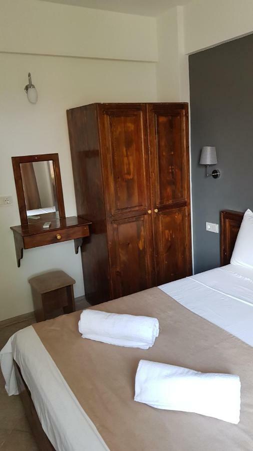 Poppy Aparthotel