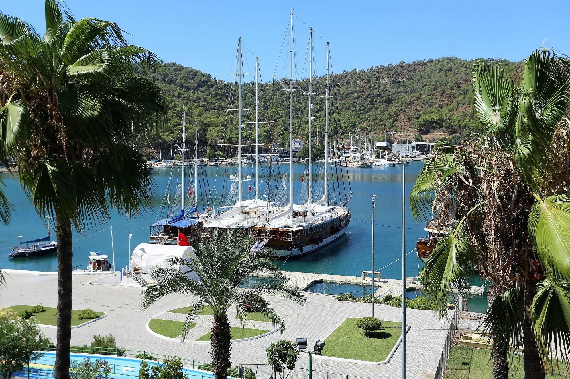 Cennet Life Hotel 3*