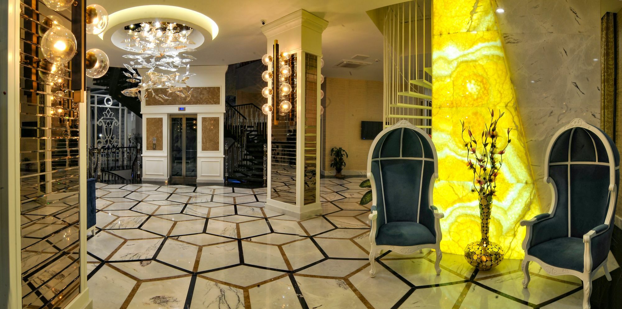 Otel Exelans 3*