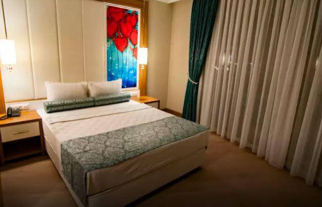 Otel Exelans 3*